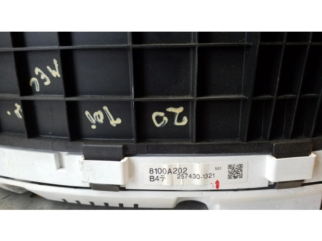 Панель приборов 8100A202 Mitsubishi Grandis