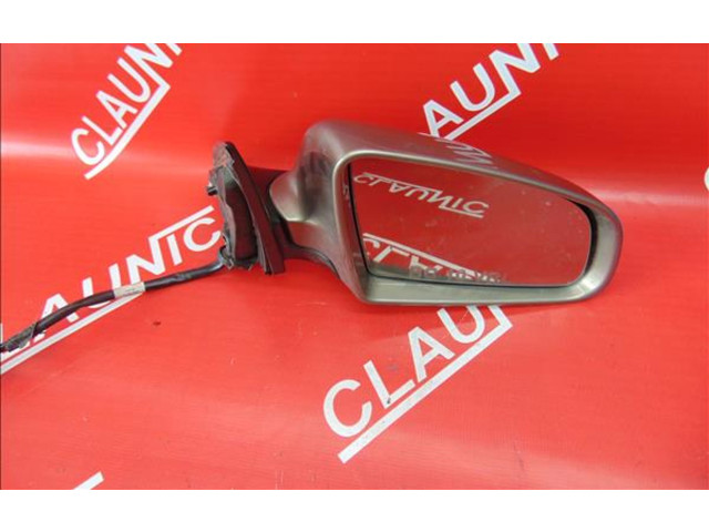 Zpětné zrcátko Mercedes-Benz E W124 2004 AU.004.21.33934