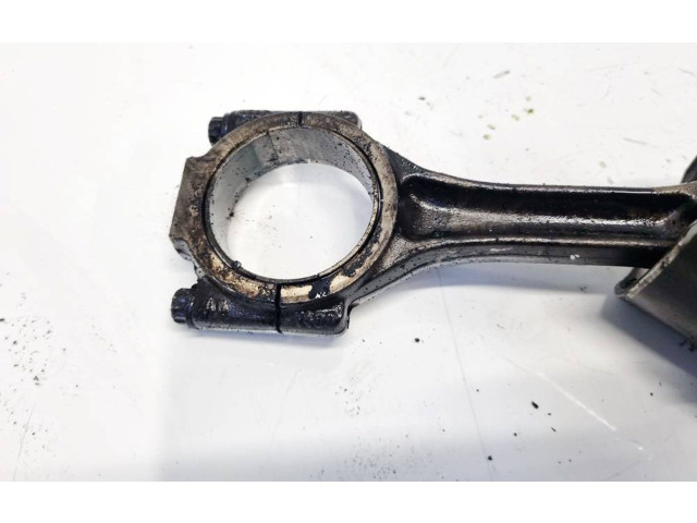 Píst Volkswagen PASSAT B5.5