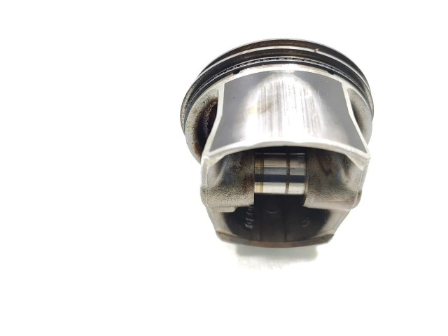  Поршень CBZB   Skoda Fabia Mk2 (5J)  