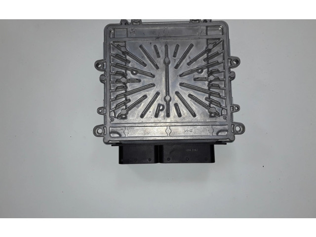 Блок управления двигателя 31336983, 1039S50500   Volvo V70