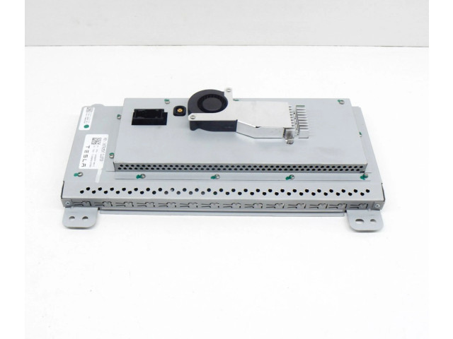 Přístrojová deska Tesla Model S 2015 103935700C