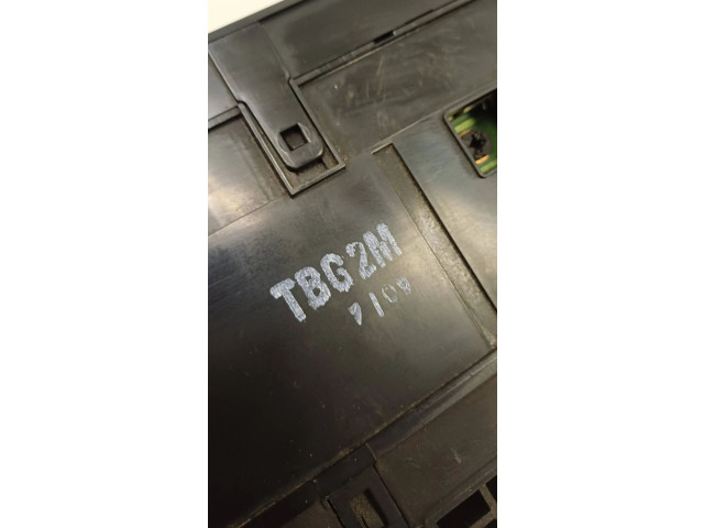 Блок управления климат-контролем TBG2M Mazda 323 F