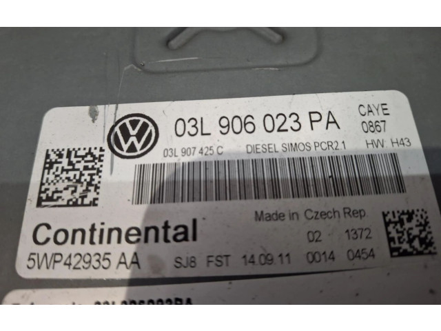 Řídící jednotka 03L906023PA Volkswagen Caddy 2012