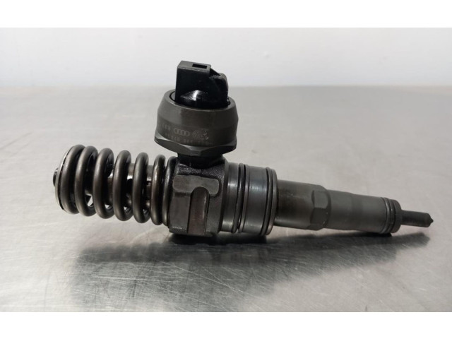 Форсунка 038130073BQ Audi A3 S3 8P