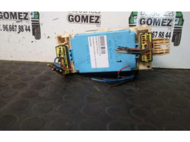 Блок предохранителей MR252886 Mitsubishi Galant