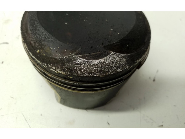 Píst 06LAG92460, 174 Volkswagen Tiguan Allspace pro benzínový motor 2.0