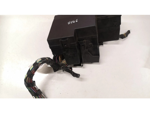 Блок предохранителей 2R8T14A075, 2R8T14A003 Jaguar S-Type