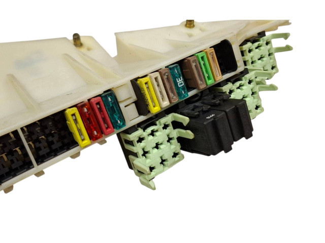 Pojistková skříňka 8371884 BMW 5 E39 1999