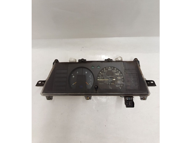 Přístrojová deska Toyota Starlet (P90) V 1996 83010-1A431, 257400-1940