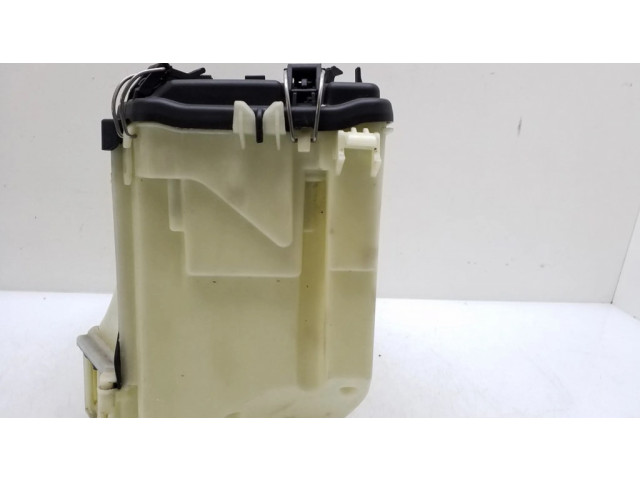 Pojistková skříňka A2075400024, A2045400082 Mercedes-Benz E C207 W207 2010