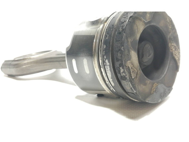  Поршень 9HX   Citroen Xsara  