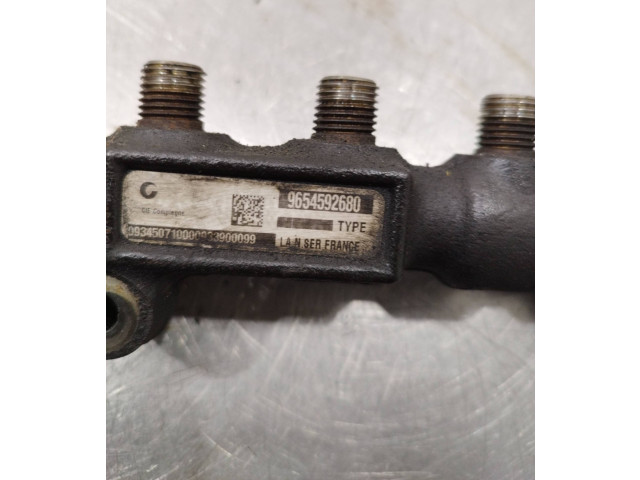 Vstřikovací lišta 9654592680 Peugeot 5008 9hz