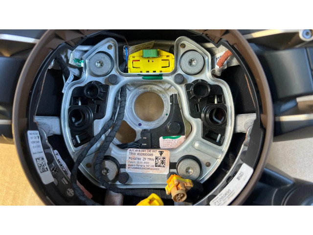 Volant Porsche 911 992 2022