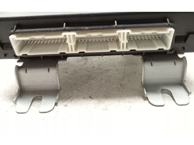 Pojistková skříňka Řídící jednotka BSM 954002WHZ0 Hyundai Santa Fe 2013