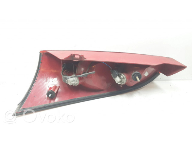 Задний фонарь правый 1M5113404A, 5916 Ford Focus 2004-2010 года