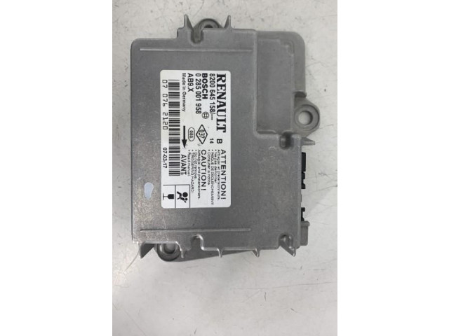 Блок подушек безопасности 8200963406   Renault Clio III