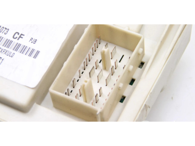 Pojistková skříňka R15F45F71 Ford Focus 2005