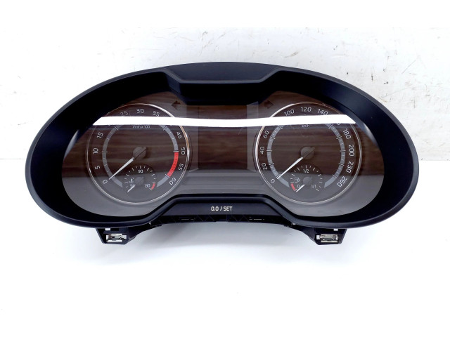 Панель приборов 5E0920749B Skoda Octavia Mk3 (5E)