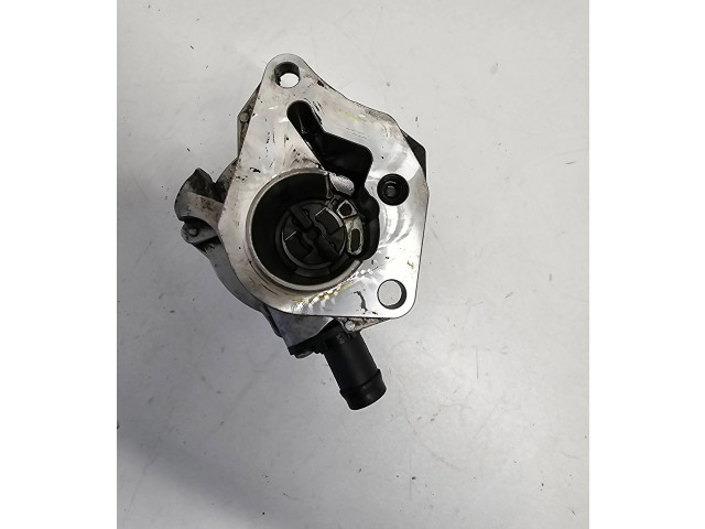 Вакуумный насос       Renault Clio III  2005 - 2012 года   