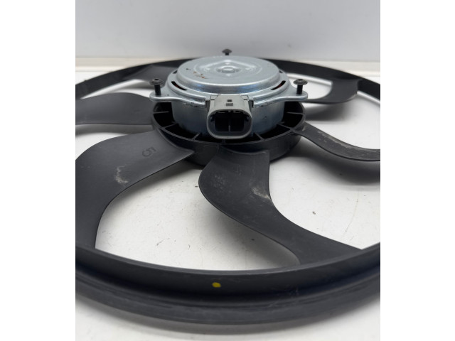 Вентилятор радиатора     T78717B, A18111501AA    Renault Clio V 