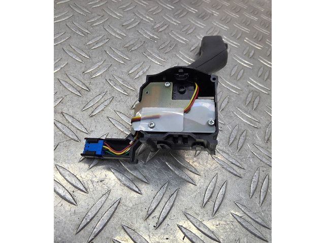 Ручка стеклоочистителей 1K0953519J   Volkswagen Golf VI