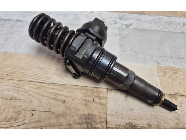 Форсунка 038130073AR, 038130073    Audi A6 S6 C5 4B   