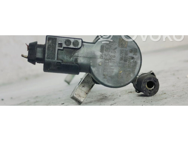 Топливная рампа A6400701295 Mercedes-Benz A W169 для двигателя 640940