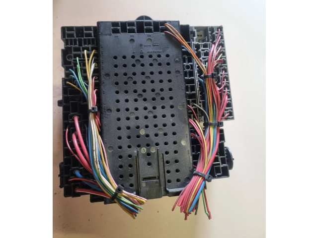 Блок предохранителей  08679899, 08696098   Volvo V70    