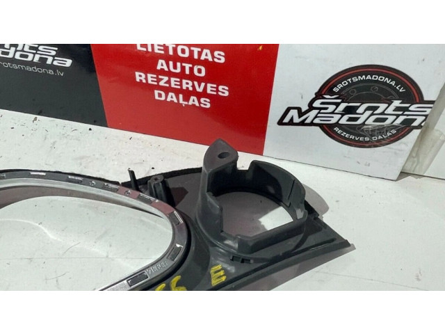 Отделка приборного щитка