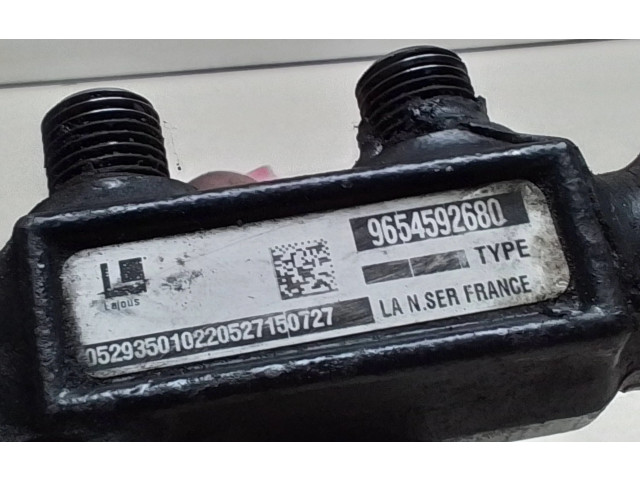 Топливная рампа 9654592680 Citroen C5