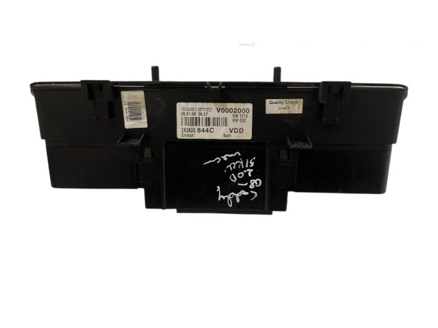 Přístrojová deska Volkswagen Caddy 2008 2K0920844C, V0002000