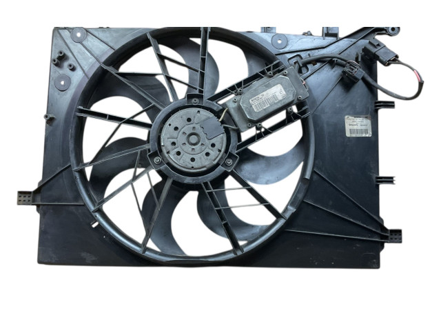 Электрический вентилятор радиаторов  3135103478, 1137328081   Volvo V70 