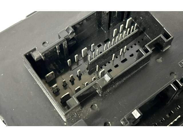 Блок комфорта 1K0937087AR, 5DK00965411 Skoda Yeti (5L)