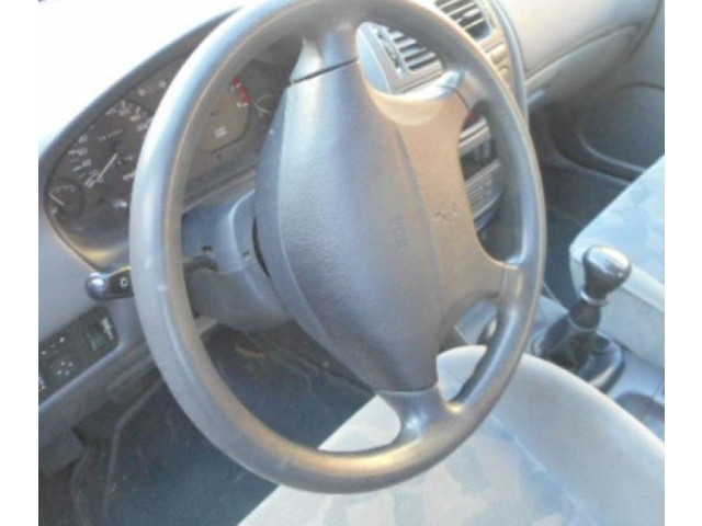 Зеркало электрическое Mitsubishi Carisma 1996 - 1999 года