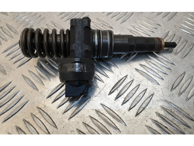 Форсунка 0414720314, 038130073BP Skoda Fabia Mk2 (5J)