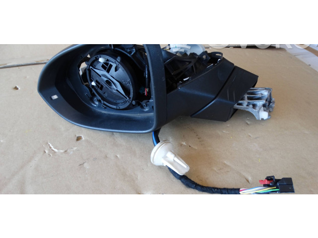 Зеркало электрическое Volkswagen Golf VIII 2019 - года