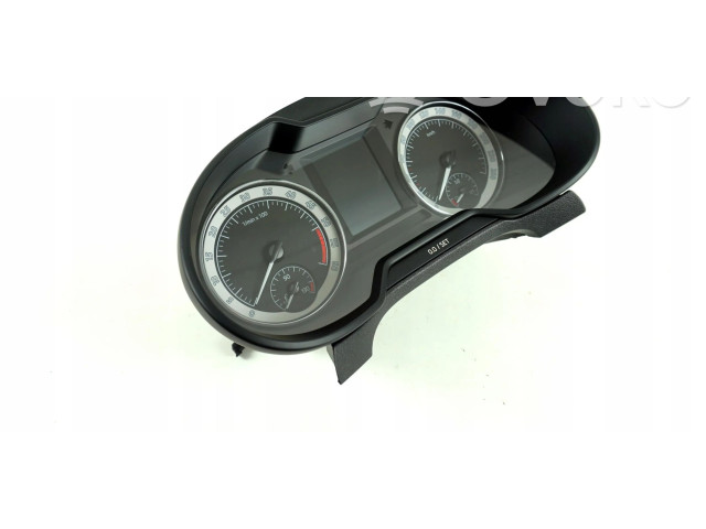 Панель приборов 5E0920751E Skoda Octavia Mk3 (5E)