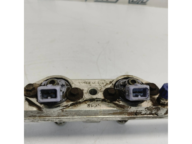 Топливная рампа 95WF9D280BA   Ford Galaxy 2.0 