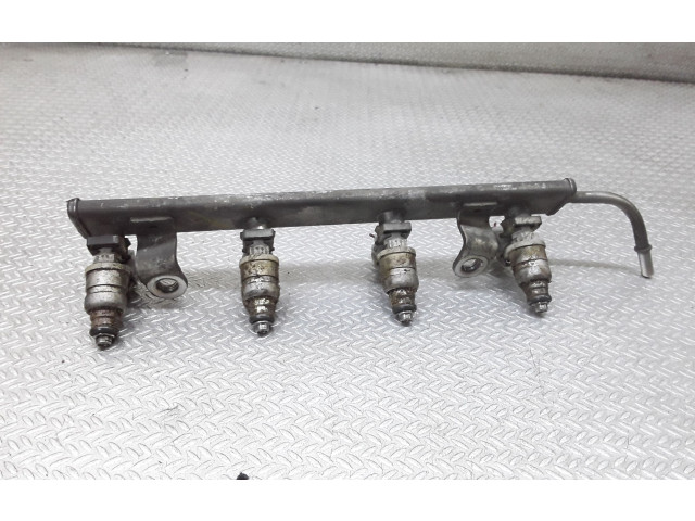 Комплект форсунок MR988977 Mitsubishi Colt