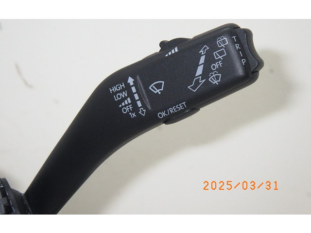 Спидометр (приборный щиток) 5K0953521DL Skoda Yeti (5L)