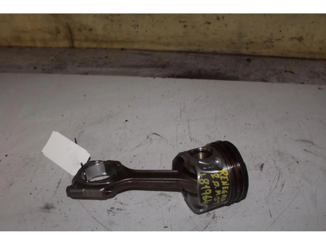  Поршень с шатуном 940B4000   Jeep Renegade  