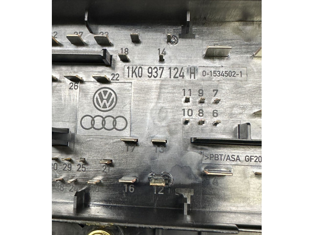 Блок предохранителей 1K0937124H, 1K0937124H   Audi A3 S3 8P    
