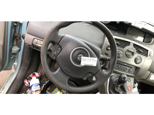 Руль Renault Scenic II -  Grand scenic II  2006 - 2009 года 8200218375      