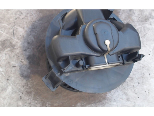 Вентилятор печки       Renault Twingo II