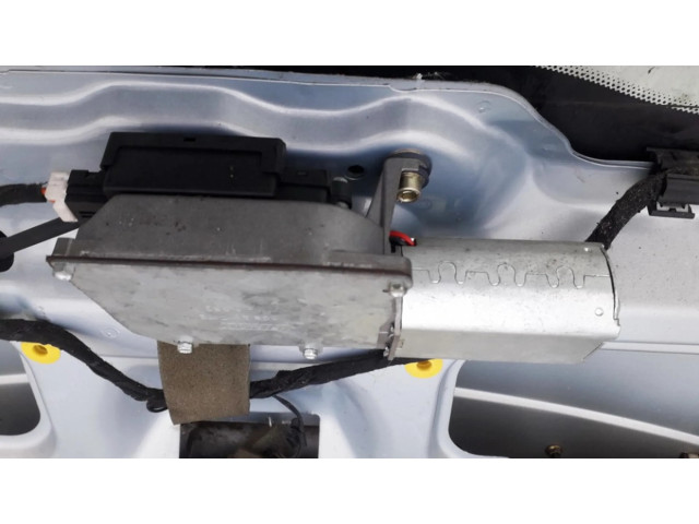 Моторчик заднего дворника     Fiat Bravo - Brava