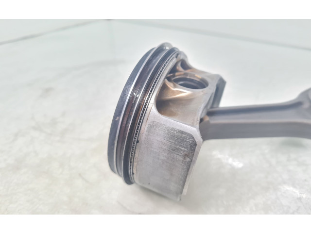 Поршень с шатуном AJ812809 (9W836006SC) C2D497 Jaguar XJ X351