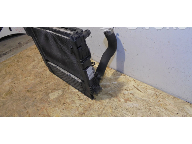 Радиатор охлаждающей жидкости    BMW  X3 F25  2010 - 2017 года