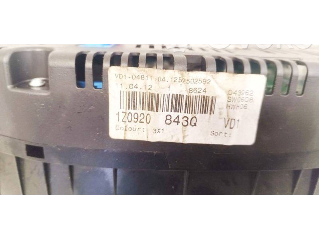 Панель приборов 1Z0920843Q Skoda Octavia Mk2 (1Z)