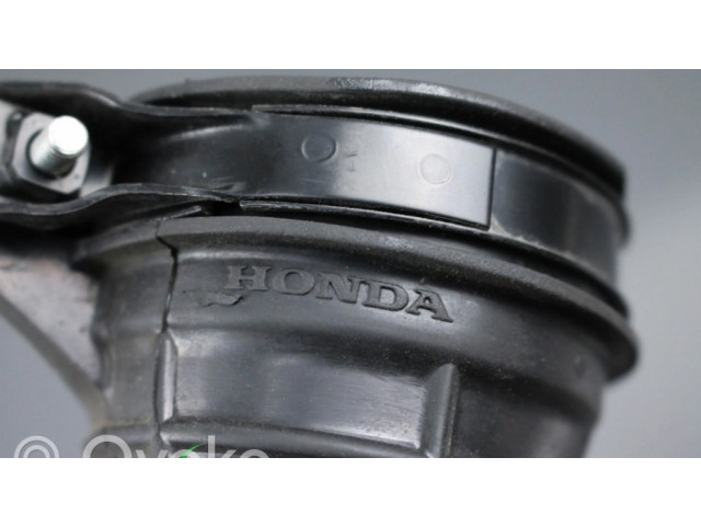 Другая деталь отсека двигателя